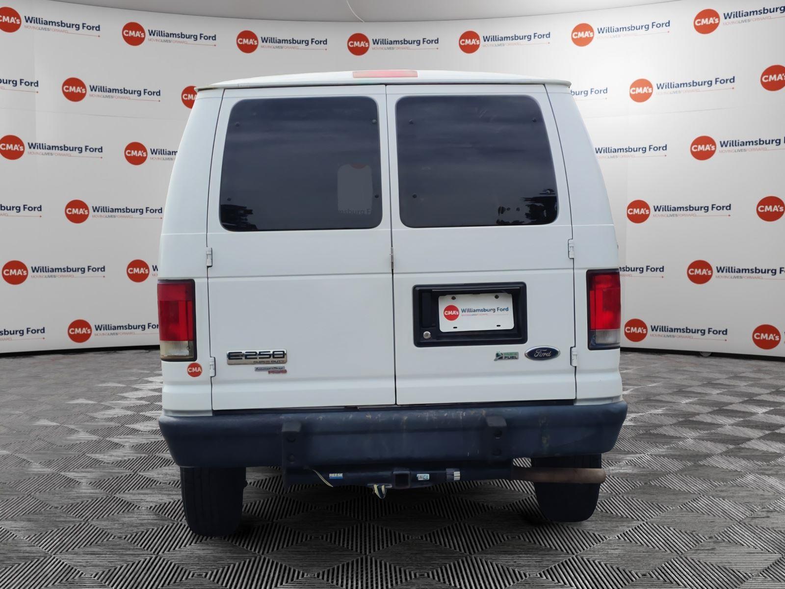 Used 2014 Ford E-250 - photo 12