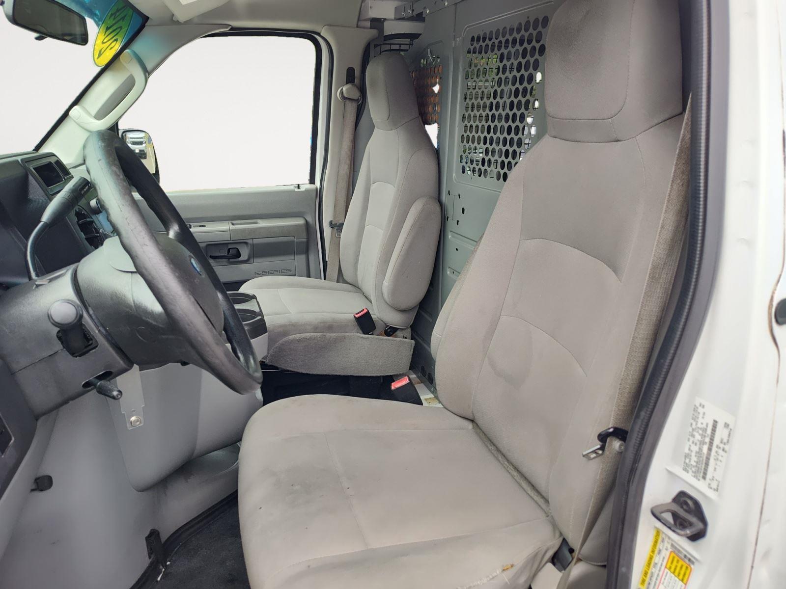 Used 2014 Ford E-250 - photo 17