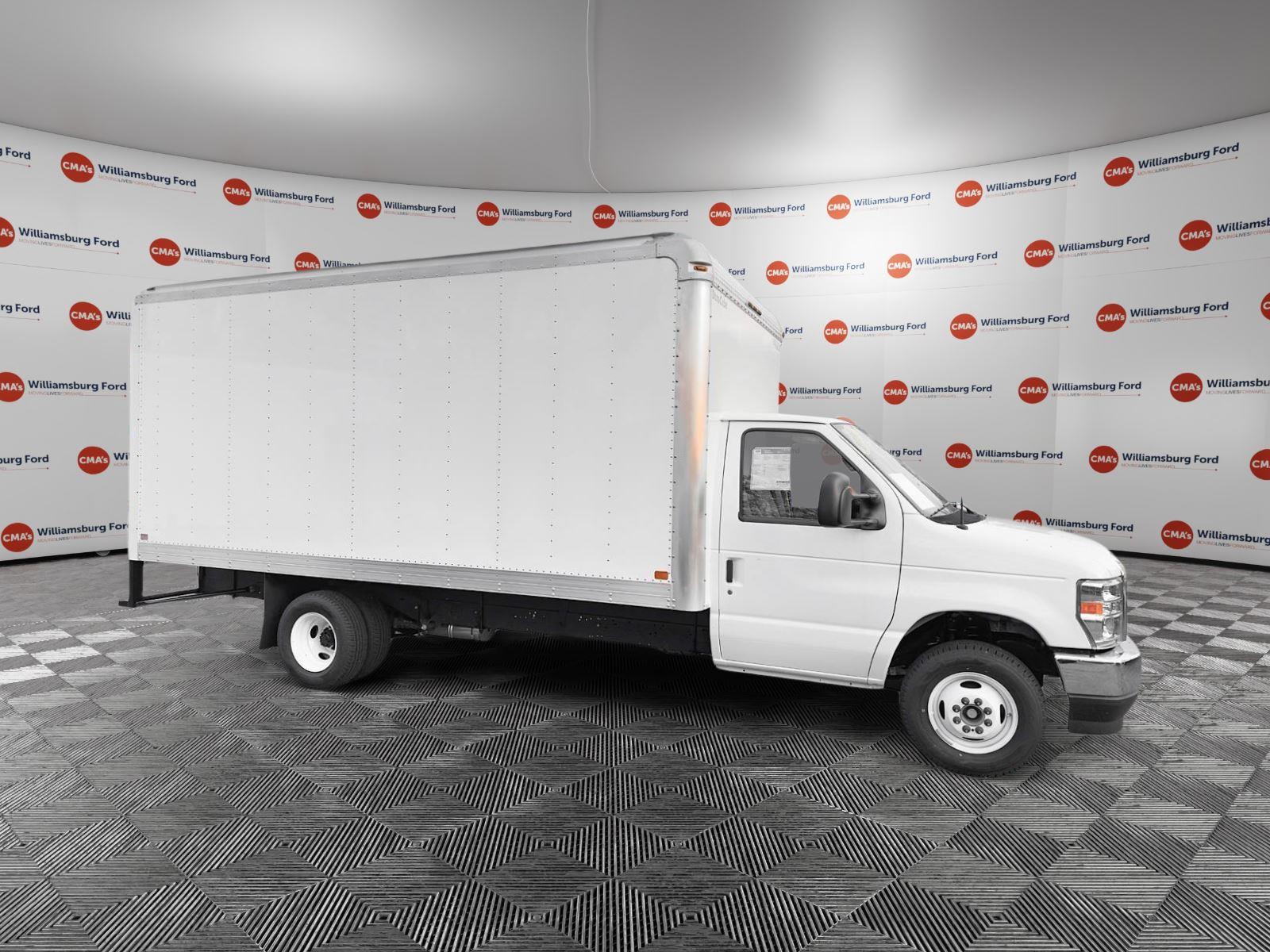 New 2026 Ford E-350 - photo 5