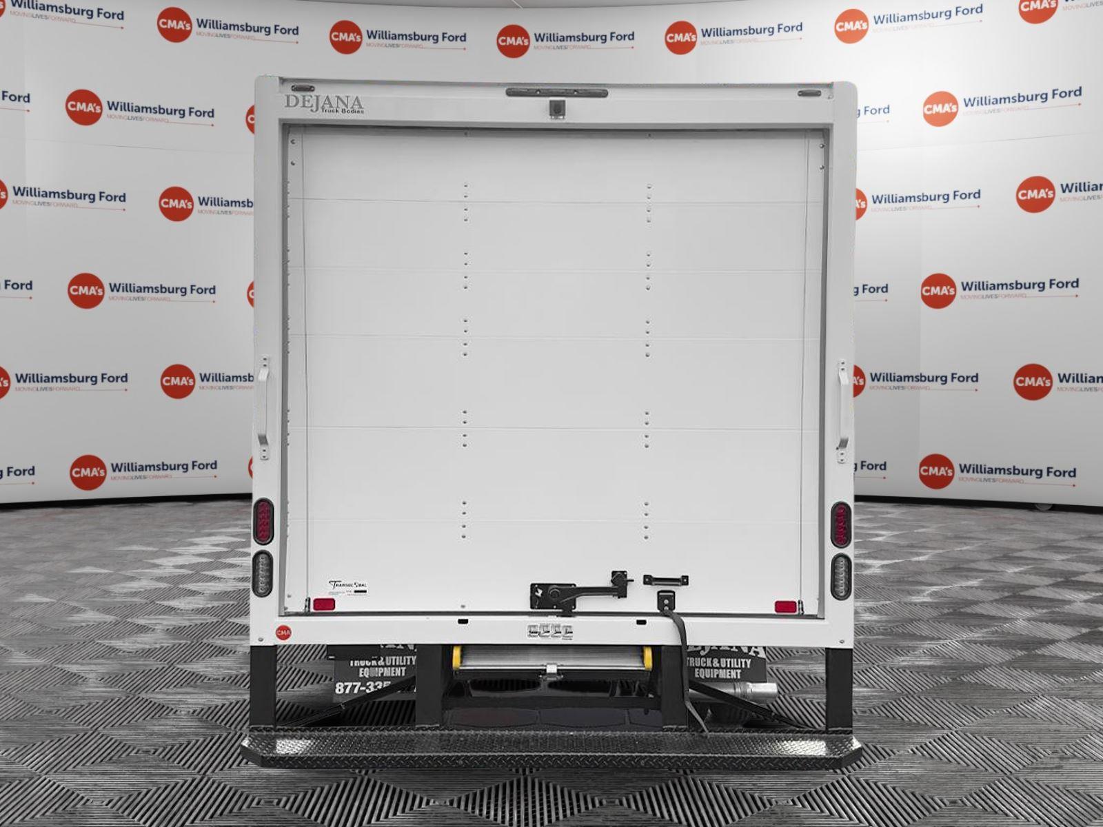 New 2026 Ford E-350 - photo 6