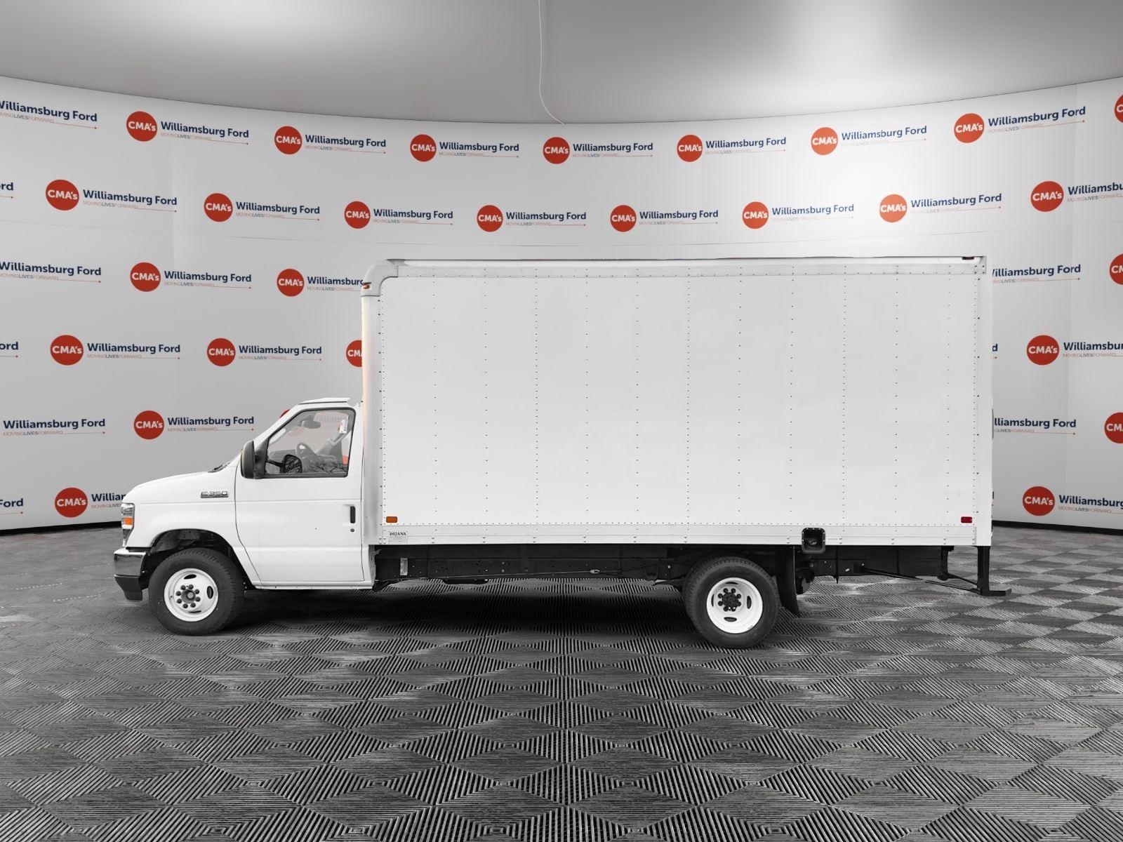 New 2026 Ford E-350 - photo 8
