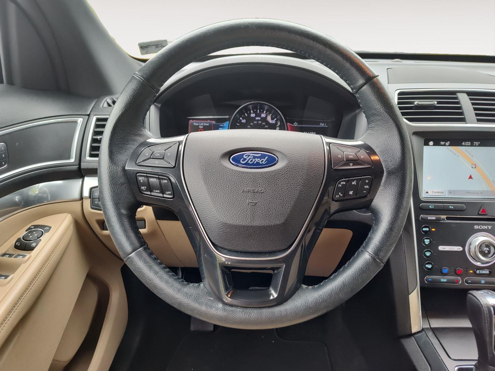 Used 2017 Ford Explorer - photo 2