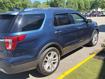 Used 2017 Ford Explorer - photo 2