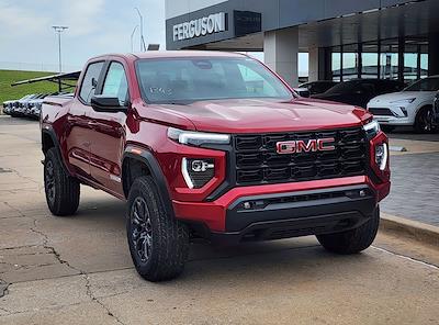 New 2025 GMC Canyon Elevation Crew Cab 4WD Pickup for sale #GS931 - photo 1