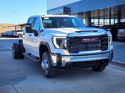 New 2026 GMC Sierra 3500 Crew Cab 60 CA Cab Chassis for sale #GT897 - photo 1