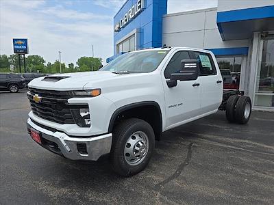 New 2025 Chevrolet Silverado 3500 Work Truck Crew Cab 4WD 60 CA Cab Chassis for sale #25199 - photo 1