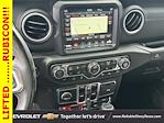 2020 Jeep Gladiator Crew Cab 4x4 Pickup for sale #25C572 - photo 17