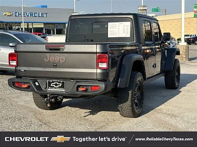 2022 Jeep Gladiator Crew Cab 4x4 Pickup for sale #25C779 - photo 2