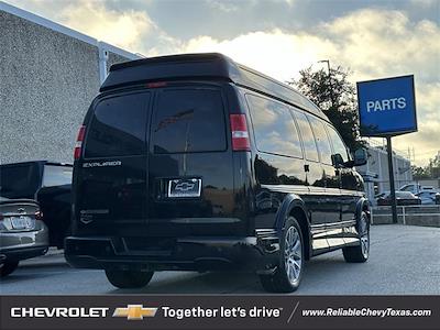 2021 Chevrolet Express 2500 SRW RWD Luxury Van for sale #25C896 - photo 2