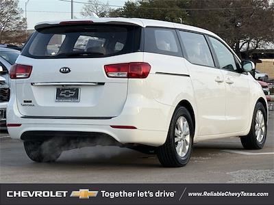 Used 2018 Kia Sedona L Minivan for sale #26C022 - photo 2