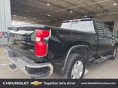 Used 2022 Chevrolet Silverado 2500 - photo 1