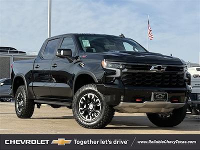 Used 2025 Chevrolet Silverado 1500 - photo 1