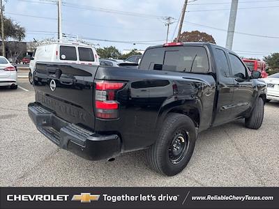 Used 2025 Nissan Frontier - photo 1