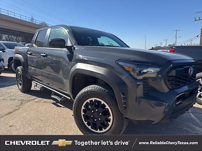 Used 2025 Toyota Tacoma - photo 1