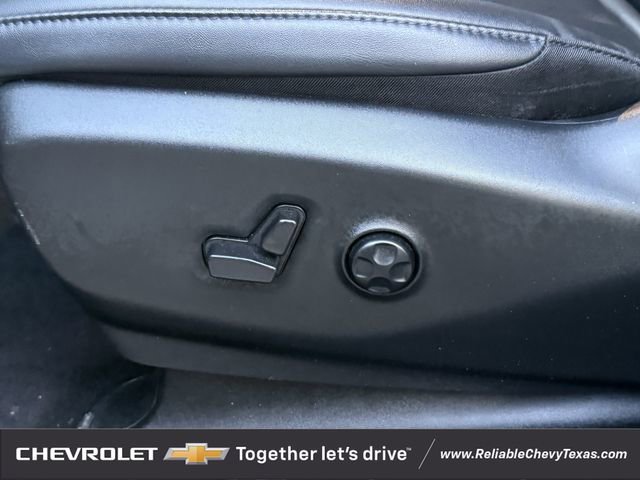 Used 2025 Chrysler Pacifica - photo 20