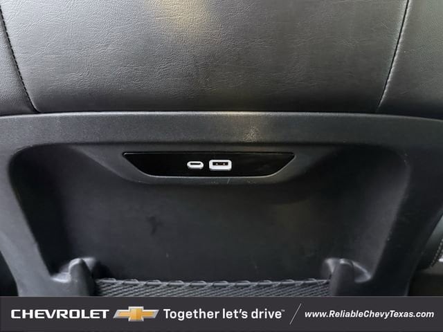 Used 2025 Chrysler Pacifica - photo 24