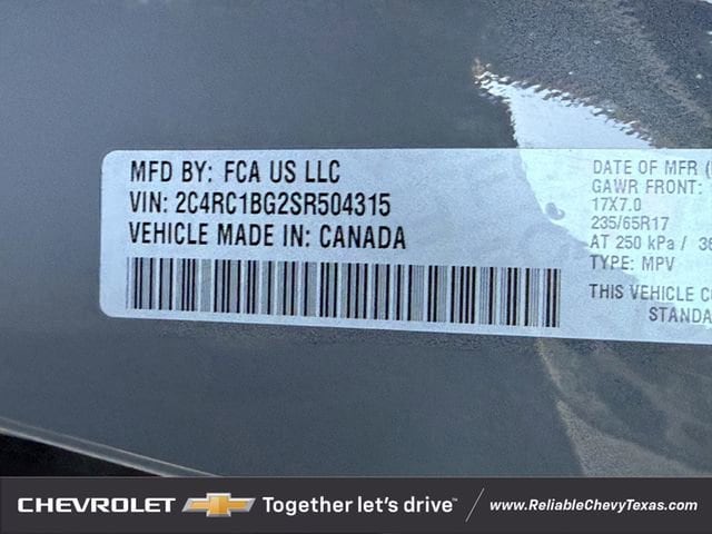Used 2025 Chrysler Pacifica - photo 31