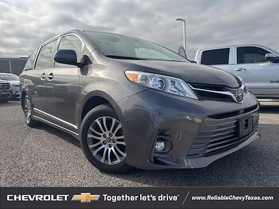 Used 2019 Toyota Sienna XLE Minivan for sale #KS983228 - photo 1