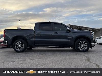 Used 2021 Chevrolet Silverado 1500 LT Crew Cab for sale #MZ333046 - photo 2