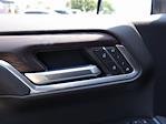 New 2025 GMC Sierra 1500 SLT Crew Cab 4WD Pickup for sale #68833A - photo 17