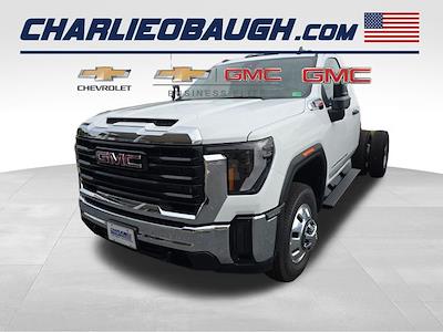 2025 GMC Sierra 3500 Regular Cab 4WD Cab Chassis for sale #25WG99 - photo 1
