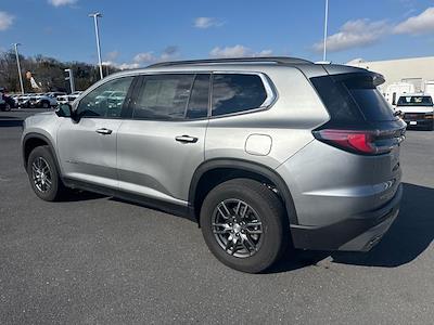 Used 2025 GMC Acadia - photo 1