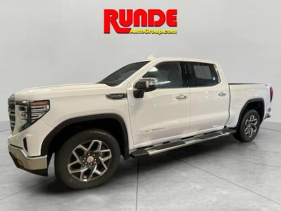 New 2025 GMC Sierra 1500 SLT Crew Cab 4WD Pickup for sale #SG335789 - photo 1