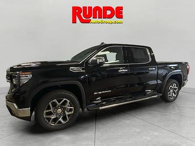 New 2025 GMC Sierra 1500 SLT Crew Cab 4WD Pickup for sale #SG338453 - photo 1