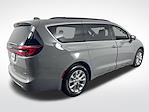 Used 2022 Chrysler Pacifica Touring L Minivan for sale #999175 - photo 10