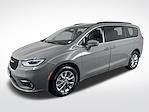 Used 2022 Chrysler Pacifica Touring L Minivan for sale #999175 - photo 6