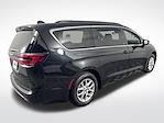 Used 2022 Chrysler Pacifica Touring L Minivan for sale #999178 - photo 10