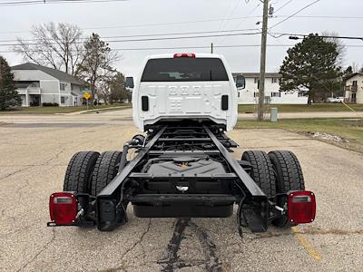 2023 Chevrolet Silverado 5500 Crew Cab DRW 4WD Cab Chassis for sale #23F558 - photo 2