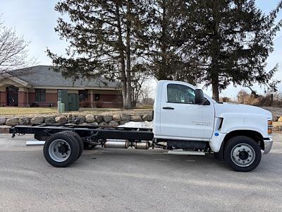 2024 Chevrolet Silverado 5500 Regular Cab DRW 2WD, Cab Chassis for sale #24F546 - photo 1