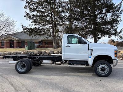 2024 Chevrolet Silverado 4500 Regular Cab DRW 4WD, Cab Chassis for sale #24F664 - photo 1