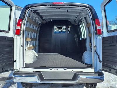 Used 2024 Chevrolet Express 2500 - photo 1