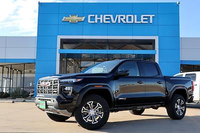 New 2025 GMC Canyon AT4 Crew Cab 4WD Pickup for sale #GS1017 - photo 1