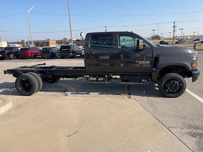 2023 Chevrolet Silverado 5500 Crew Cab DRW 4WD, Cab Chassis for sale #T23312 - photo 2