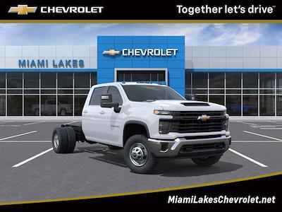 New 2025 Chevrolet Silverado 3500 Crew Cab 60 CA Cab Chassis for sale #C5S365911 - photo 1