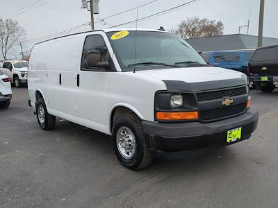 Used 2017 Chevrolet Express 3500 - photo 1