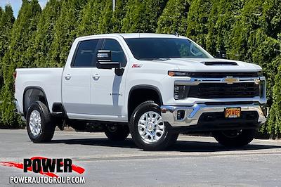 New 2025 Chevrolet Silverado 3500 LT Crew Cab 4WD Pickup for sale #27383 - photo 1