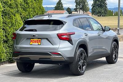 2025 Chevrolet Trax FWD SUV for sale #27404 - photo 2