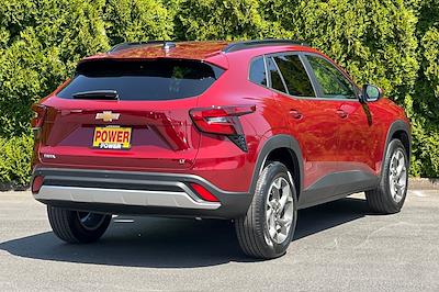 2025 Chevrolet Trax FWD SUV for sale #27437 - photo 2