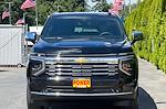 New 2025 Chevrolet Suburban Premier 4WD SUV for sale #27445 - photo 4