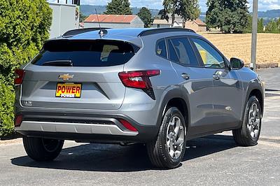 New 2025 Chevrolet Trax LT SUV for sale #27464 - photo 2