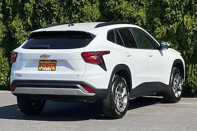 2025 Chevrolet Trax FWD SUV for sale #27470 - photo 2