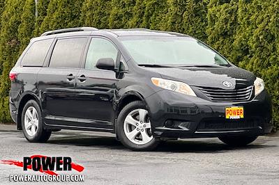 2015 Toyota Sienna 4x2 Minivan for sale #D02660 - photo 1
