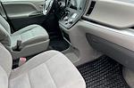 2015 Toyota Sienna 4x2 Minivan for sale #D02660 - photo 17