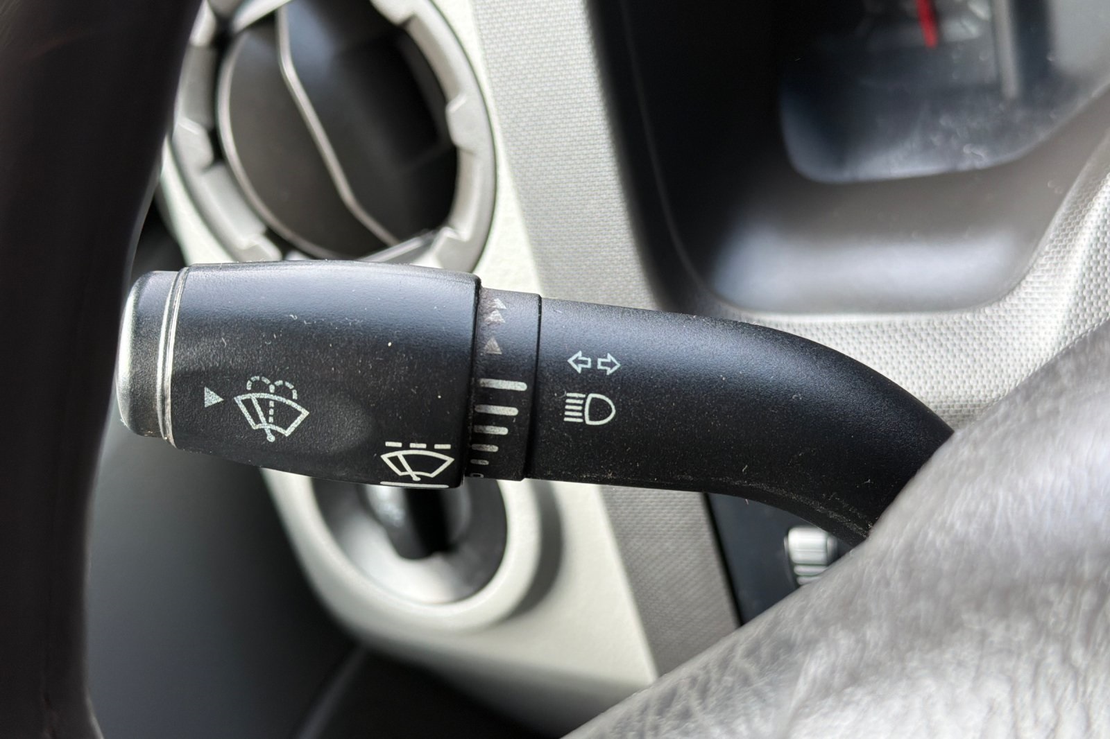 Used 2013 Ford E-350 - photo 24