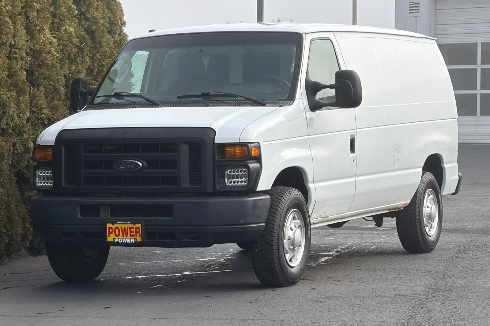 Used 2013 Ford E-350 - photo 9