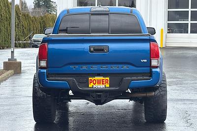 Used 2016 Toyota Tacoma - photo 1